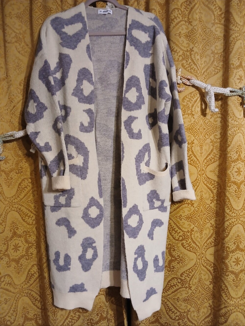 Large WOMEN'S cheetah Cardigan